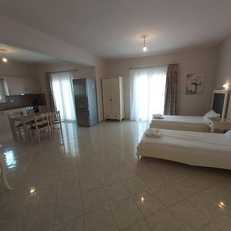 Konstantinos Apartments Ammoudia Zewnętrze zdjęcie