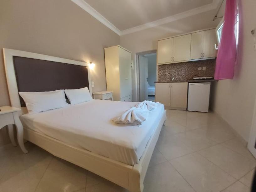 Konstantinos Apartments Ammoudia Pokój zdjęcie